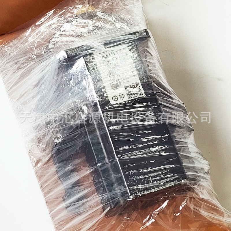 施耐德BCH2LF0733CA5C伺服电机图片4