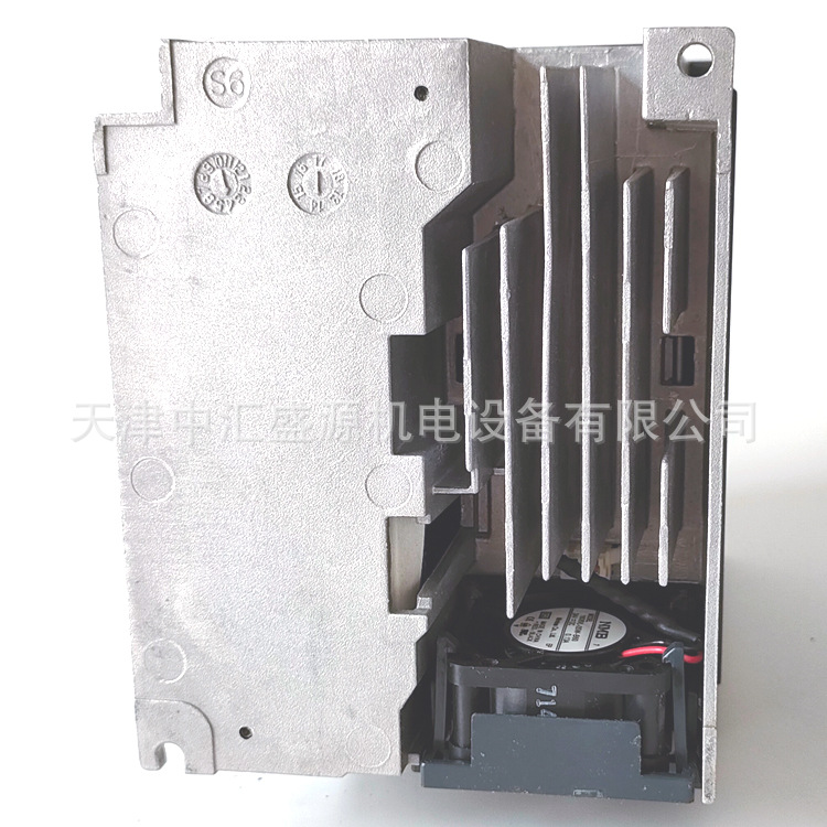 施耐德ATV312HU11N4变频器图片3